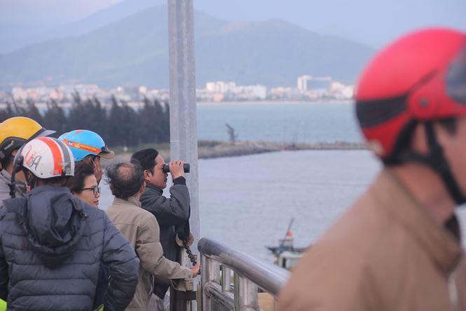 Hôm nay đại bàng vàng USS Carl Vinson của Hạm đội 7 Mỹ rời Đà Nẵng